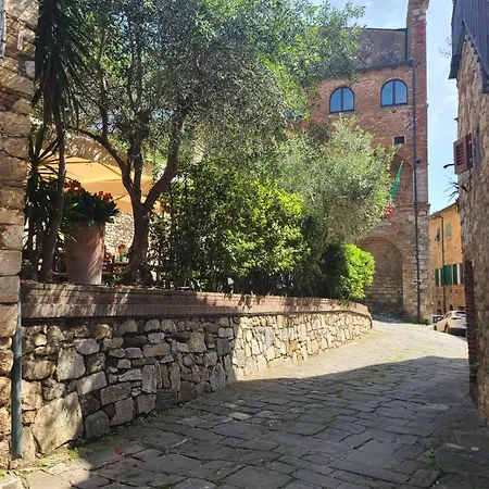 Borgo In Paese *